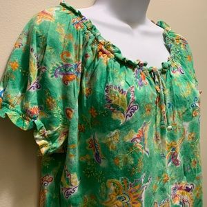 Chaps green floral pull over top